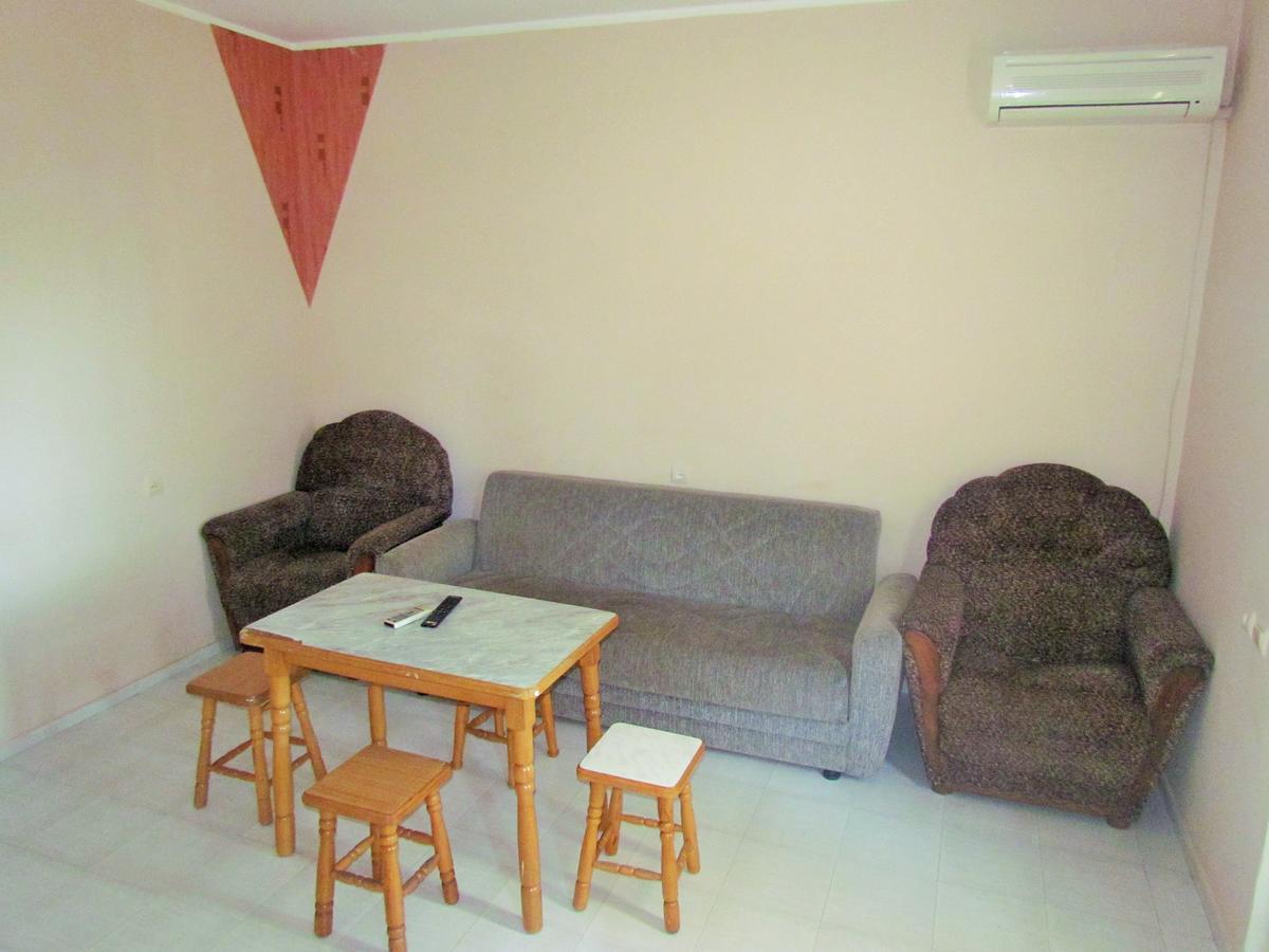 Old House Hotel อูเรคี ภายนอก รูปภาพ