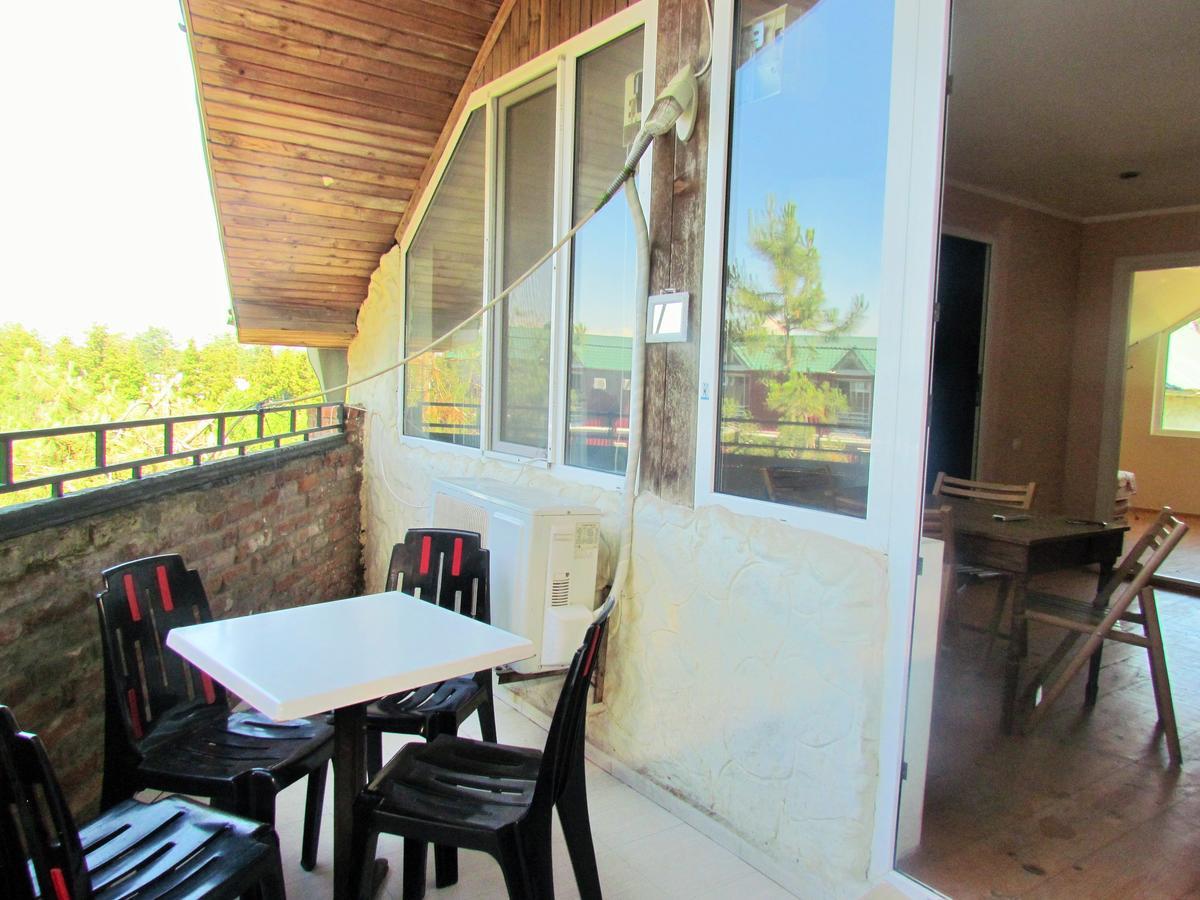 Old House Hotel อูเรคี ภายนอก รูปภาพ